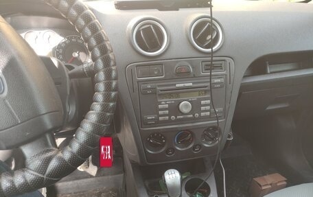Ford Fusion I, 2006 год, 179 000 рублей, 6 фотография