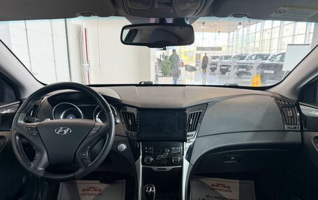 Hyundai Sonata VI, 2012 год, 1 299 000 рублей, 16 фотография