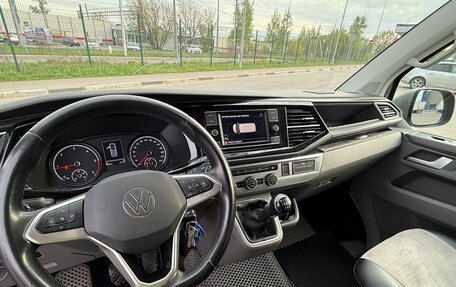 Volkswagen Caravelle T6 рестайлинг, 2021 год, 5 600 000 рублей, 10 фотография