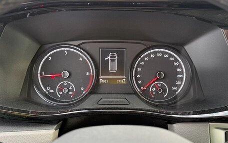 Volkswagen Caravelle T6 рестайлинг, 2021 год, 5 600 000 рублей, 12 фотография