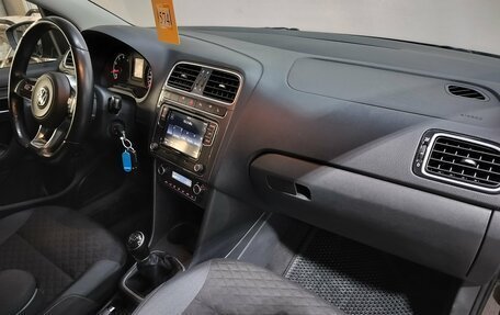 Volkswagen Polo VI (EU Market), 2018 год, 1 100 000 рублей, 10 фотография