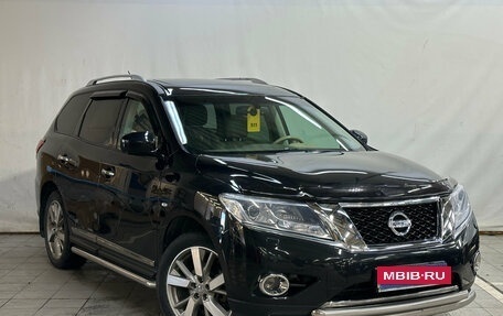 Nissan Pathfinder, 2016 год, 1 920 000 рублей, 2 фотография