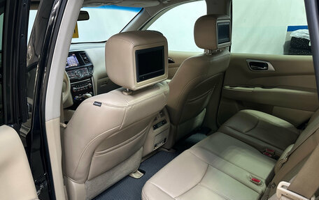 Nissan Pathfinder, 2016 год, 1 920 000 рублей, 12 фотография