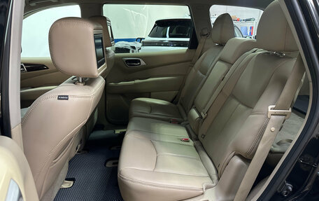 Nissan Pathfinder, 2016 год, 1 920 000 рублей, 11 фотография