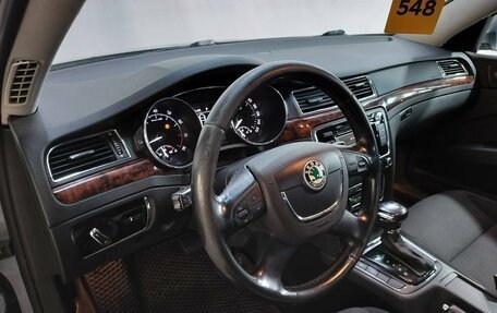 Skoda Superb III рестайлинг, 2011 год, 680 000 рублей, 9 фотография