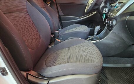 Hyundai Solaris II рестайлинг, 2015 год, 1 005 000 рублей, 12 фотография