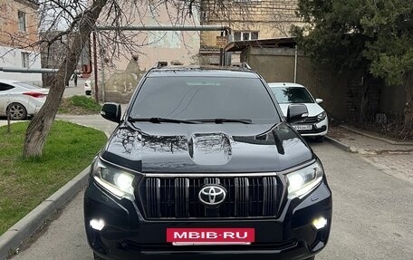 Toyota Land Cruiser Prado 150 рестайлинг 2, 2015 год, 2 830 000 рублей, 3 фотография