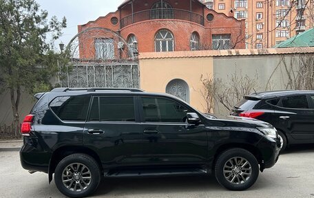 Toyota Land Cruiser Prado 150 рестайлинг 2, 2015 год, 2 830 000 рублей, 5 фотография