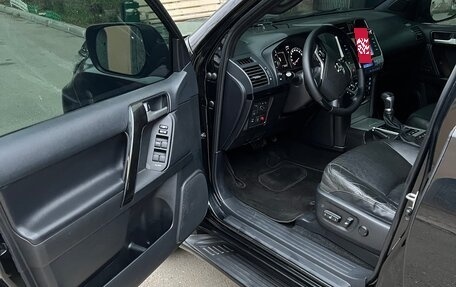 Toyota Land Cruiser Prado 150 рестайлинг 2, 2015 год, 2 830 000 рублей, 9 фотография