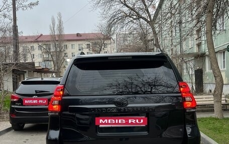 Toyota Land Cruiser Prado 150 рестайлинг 2, 2015 год, 2 830 000 рублей, 7 фотография