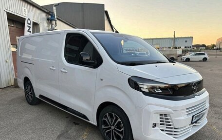 Opel Vivaro, 2024 год, 2 850 000 рублей, 2 фотография