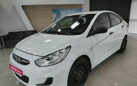 Hyundai Solaris II рестайлинг, 2011 год, 649 000 рублей, 1 фотография