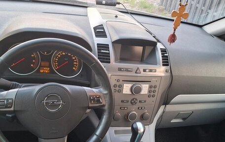 Opel Zafira B, 2005 год, 400 000 рублей, 9 фотография