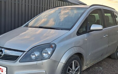 Opel Zafira B, 2005 год, 400 000 рублей, 11 фотография