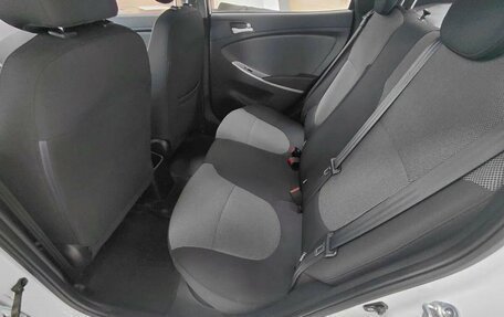 Hyundai Solaris II рестайлинг, 2011 год, 649 000 рублей, 15 фотография