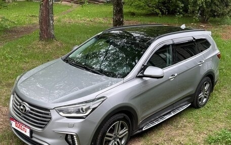 Hyundai Santa Fe III рестайлинг, 2016 год, 2 450 000 рублей, 1 фотография
