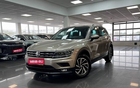 Volkswagen Tiguan II, 2018 год, 2 045 000 рублей, 1 фотография