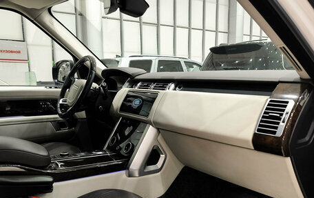 Land Rover Range Rover IV рестайлинг, 2019 год, 6 250 000 рублей, 11 фотография