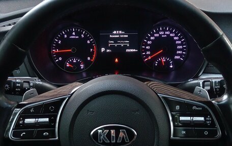KIA Optima IV, 2019 год, 1 800 000 рублей, 5 фотография