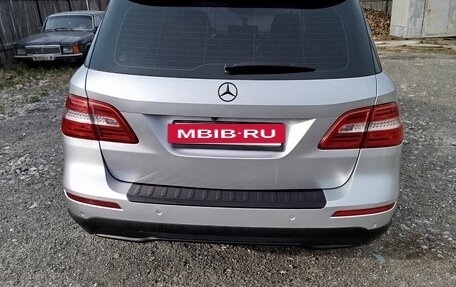 Mercedes-Benz M-Класс, 2012 год, 2 500 000 рублей, 2 фотография