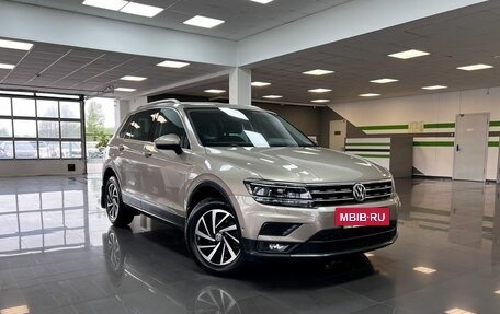 Volkswagen Tiguan II, 2018 год, 2 045 000 рублей, 5 фотография