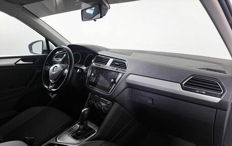 Volkswagen Tiguan II, 2020 год, 2 480 000 рублей, 11 фотография