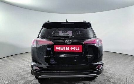 Toyota RAV4, 2017 год, 2 300 000 рублей, 6 фотография