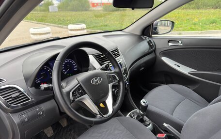 Hyundai Solaris II рестайлинг, 2013 год, 649 000 рублей, 24 фотография
