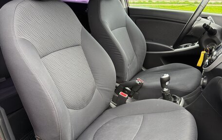 Hyundai Solaris II рестайлинг, 2013 год, 649 000 рублей, 29 фотография