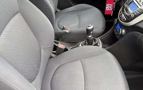 Hyundai Solaris II рестайлинг, 2013 год, 649 000 рублей, 30 фотография