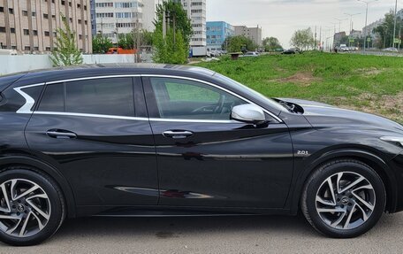 Infiniti QX30, 2016 год, 2 300 000 рублей, 7 фотография