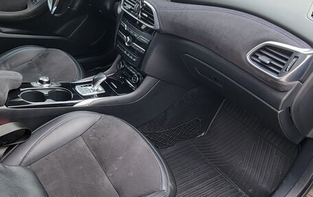 Infiniti QX30, 2016 год, 2 300 000 рублей, 9 фотография