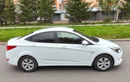 Hyundai Solaris II рестайлинг, 2016 год, 1 055 000 рублей, 4 фотография