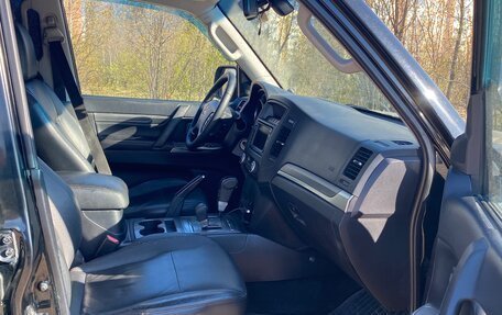Mitsubishi Pajero IV, 2011 год, 1 650 000 рублей, 8 фотография