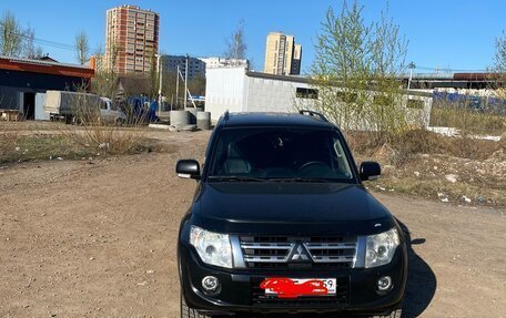 Mitsubishi Pajero IV, 2011 год, 1 650 000 рублей, 2 фотография