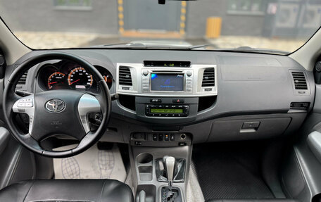 Toyota Hilux VII, 2012 год, 1 850 000 рублей, 13 фотография