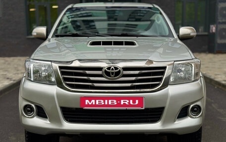 Toyota Hilux VII, 2012 год, 1 850 000 рублей, 2 фотография