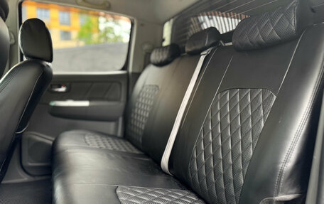 Toyota Hilux VII, 2012 год, 1 850 000 рублей, 21 фотография