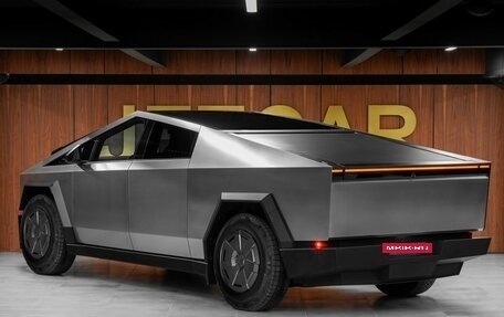 Tesla Cybertruck, 2024 год, 20 530 000 рублей, 11 фотография