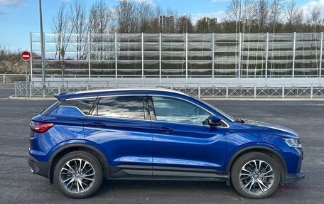 Geely Coolray I, 2022 год, 1 600 000 рублей, 2 фотография