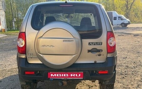 Chevrolet Niva I рестайлинг, 2011 год, 520 000 рублей, 10 фотография