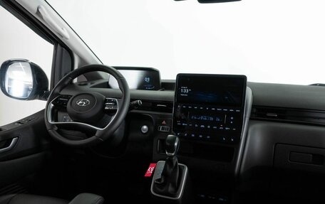 Hyundai Staria, 2021 год, 4 388 000 рублей, 13 фотография