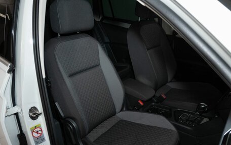Volkswagen Tiguan II, 2017 год, 2 325 000 рублей, 14 фотография