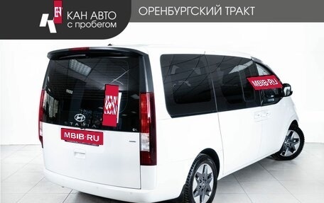 Hyundai Staria, 2021 год, 4 388 000 рублей, 3 фотография