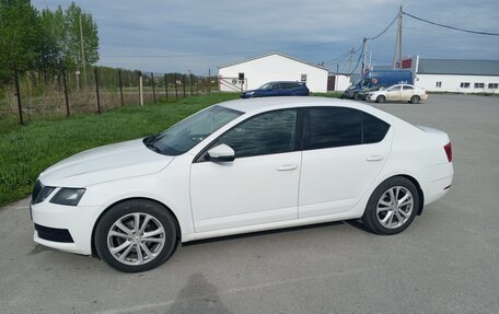 Skoda Octavia, 2017 год, 1 240 000 рублей, 3 фотография