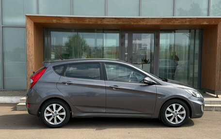 Hyundai Solaris II рестайлинг, 2012 год, 750 000 рублей, 4 фотография