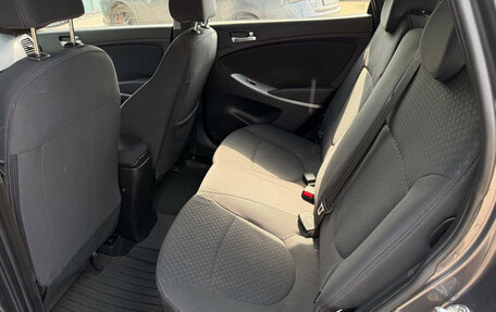 Hyundai Solaris II рестайлинг, 2012 год, 750 000 рублей, 16 фотография