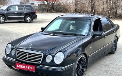 Mercedes-Benz E-Класс, 1996 год, 300 000 рублей, 1 фотография