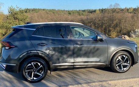 KIA Sportage IV рестайлинг, 2023 год, 2 200 000 рублей, 4 фотография
