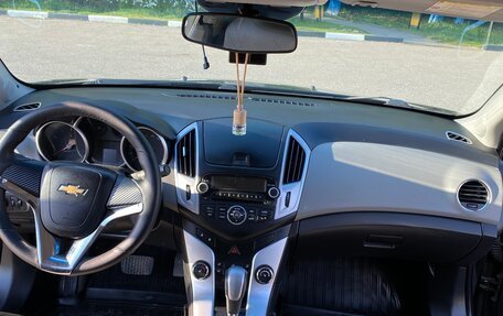 Chevrolet Cruze II, 2013 год, 800 000 рублей, 14 фотография